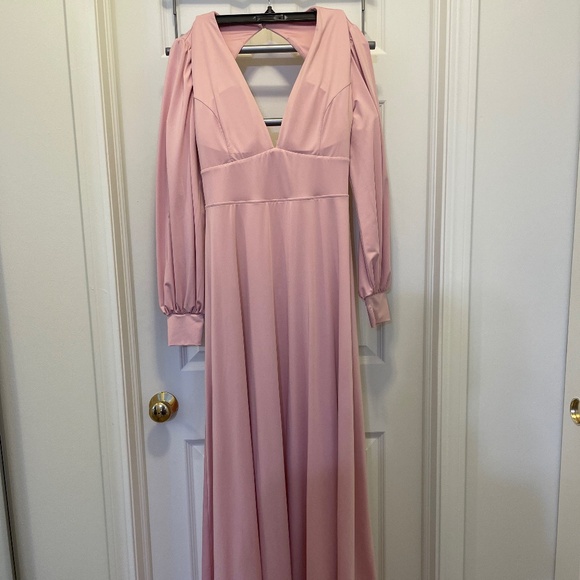 Pink backless maxi dress - Picture 1 of 4